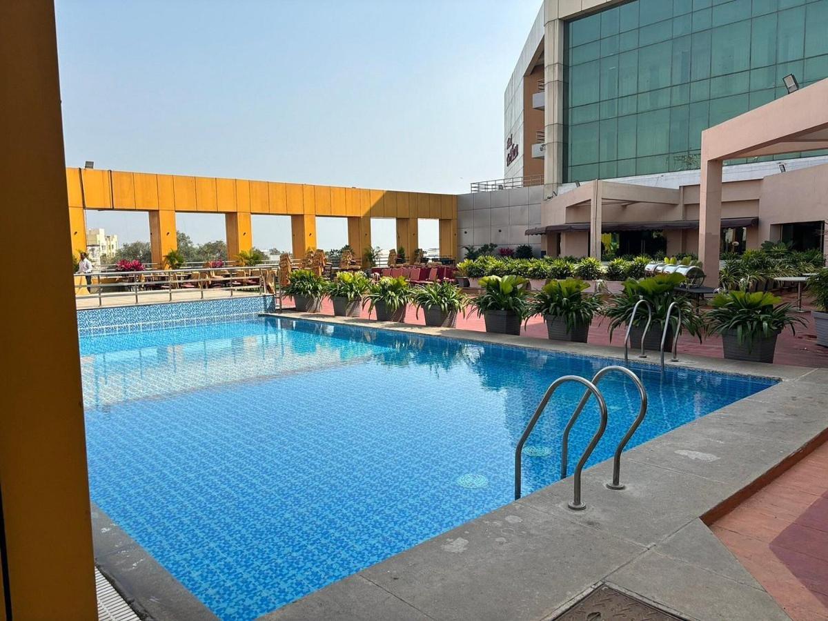 Hotel The Plaza Hyderabad Exterior photo