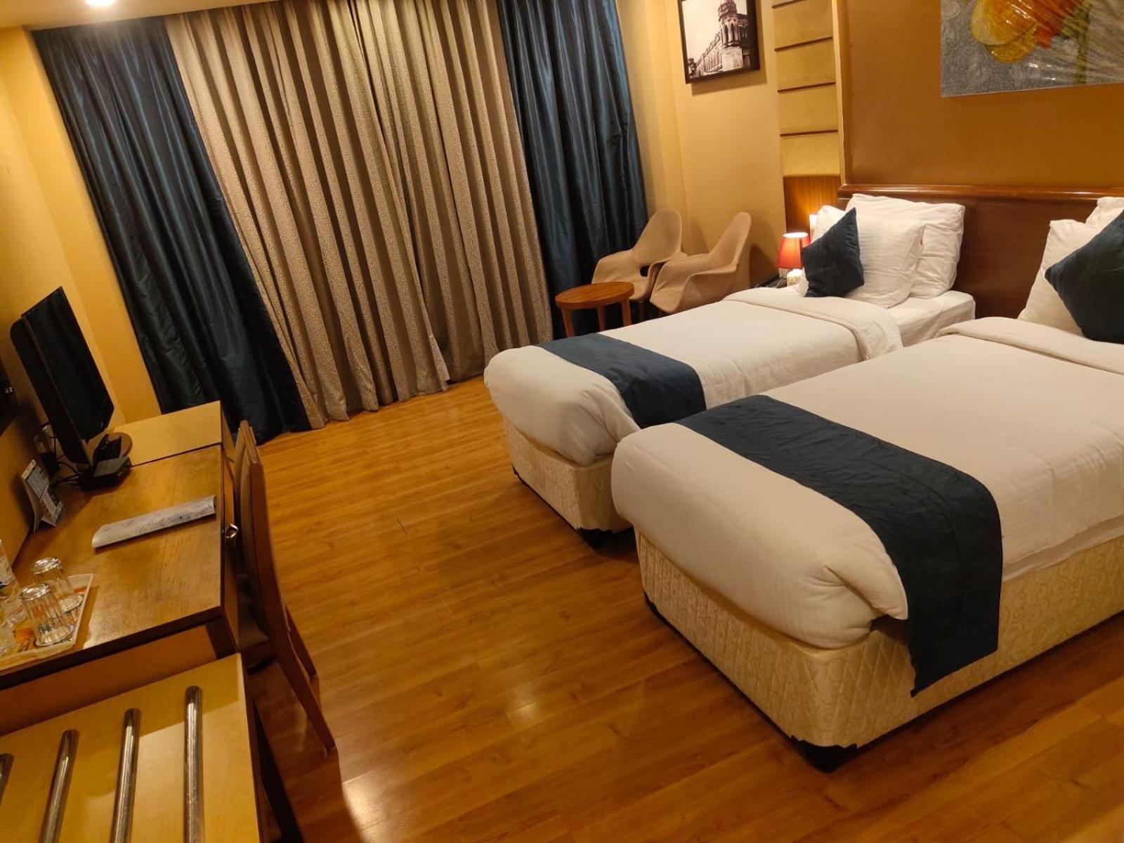 Hotel The Plaza Hyderabad Exterior photo