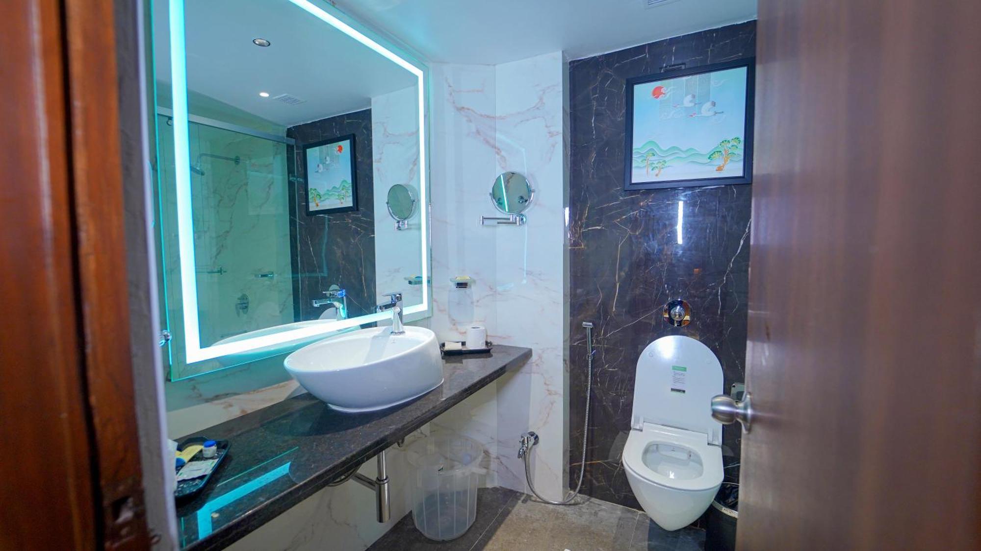 Hotel The Plaza Hyderabad Exterior photo