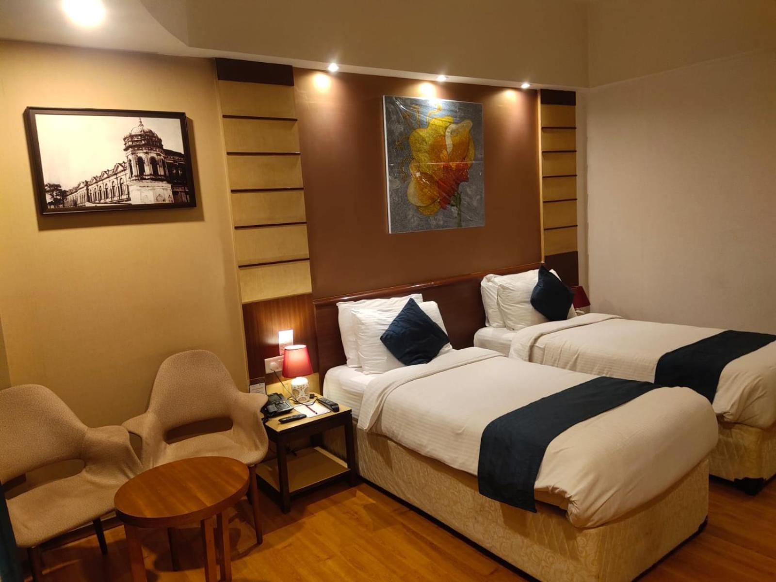 Hotel The Plaza Hyderabad Exterior photo