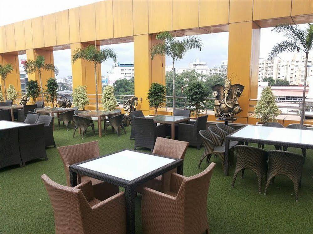 Hotel The Plaza Hyderabad Exterior photo